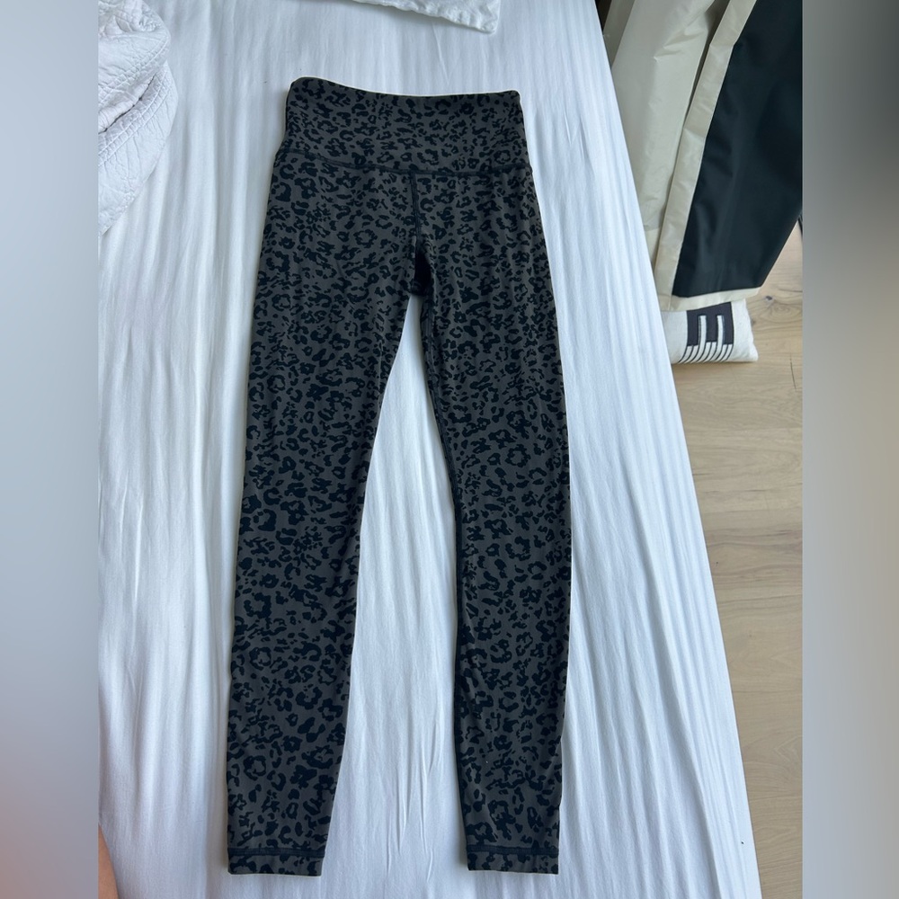 Athleta Black Leopard Print Leggings